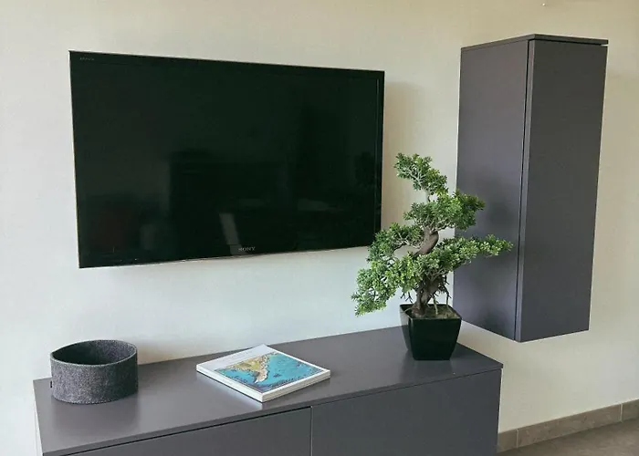 Fonctionnel 4p Avec Piscine Et Vue *