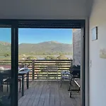 Fonctionnel 4p Avec Piscine Et Vue Апартаменты