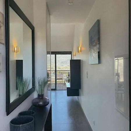 Fonctionnel 4p Avec Piscine Et Vue Apartment