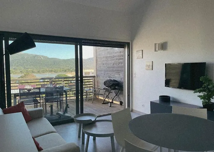 Fonctionnel 4p Avec Piscine Et Vue Apartamento