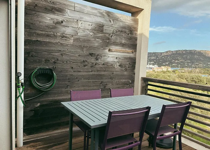 Fonctionnel 4p Avec Piscine Et Vue アパート ポルトヴェッキオ